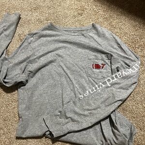 Size medium. Gray long sleeved Vineyard Vines tee. Football whale
